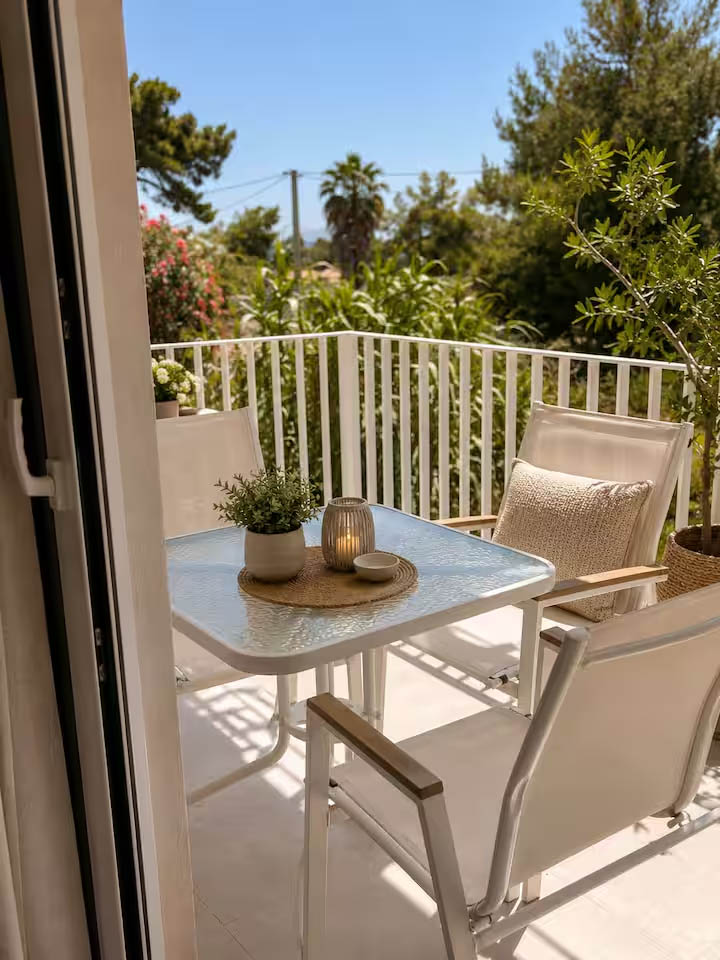 PJ Properties Studio in Sounio – Steps Away from the Beach